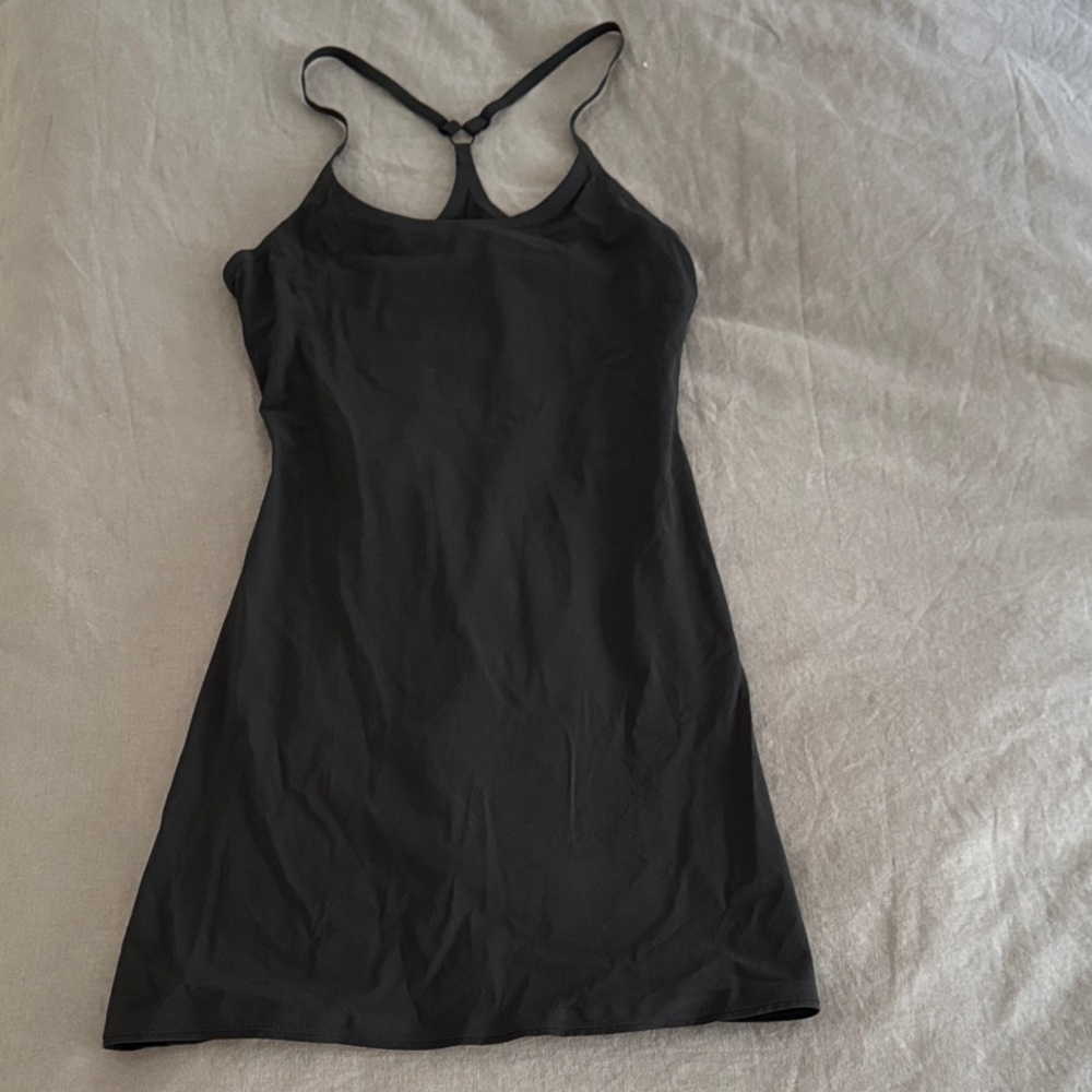 (Never Worn) XS Outdoor Voices Black Athletic/Athleisure Dress